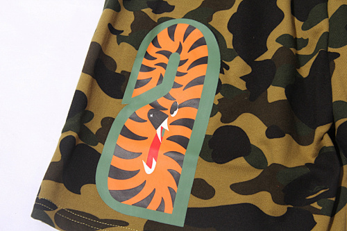 EM Sneakers BAPE Camouflage Shark Mouth Shorts Green