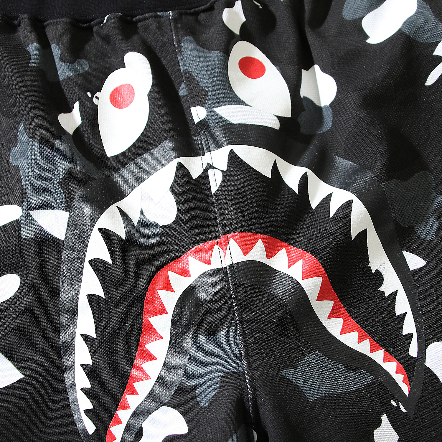 EM Sneakers BAPE City Shark Camo Sweat Shorts Black #505