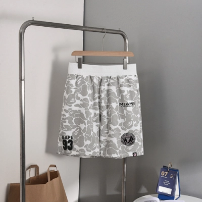EM Sneakers BAPE x Inter Miami CF Sweatshort White 02