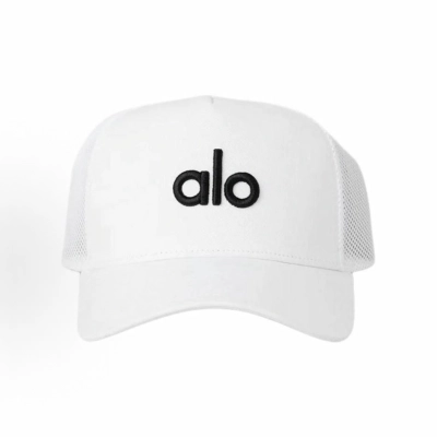 EM Sneakers Alo Yoga District Trucker Hat White Black 02