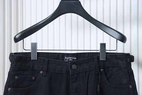 EM Sneakers Balenciaga 24SS Slashed Distressed Jeans Black