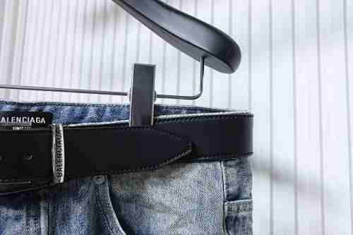 EM Sneakers Balenciaga 25SS Slashed Distressed Jeans Washed Blue