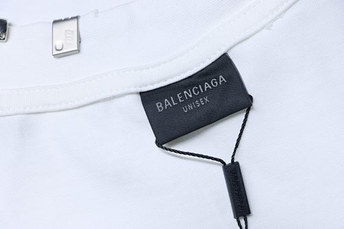 EM Sneakers Balenciaga Pierced and Studded T-Shirt White