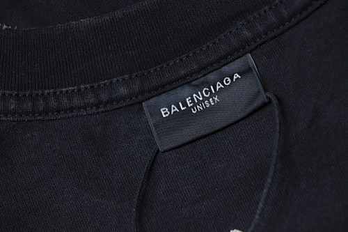 EM Sneakers Balenciaga Heavyweight Snow-Washed Distressed Buckle-Print T-Shirt Black