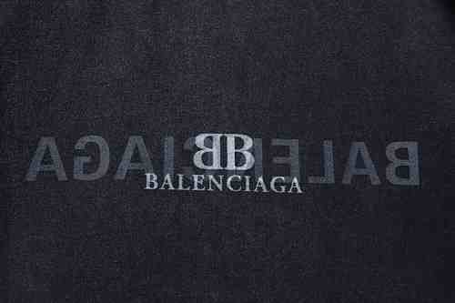 EM Sneakers Balenciaga Reversed Double-B Logo Print Washed Distressed T-Shirt Black