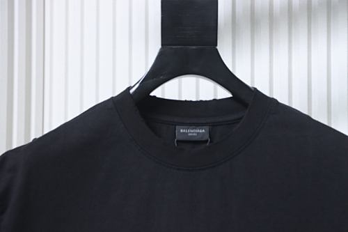 EM Sneakers Balenciaga SS25 Distressed T-Shirt featuring Double-B Embroidery and 3D Shadow Inkjet Logo Black