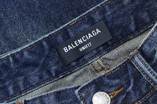 EM Sneakers Balenciaga SS25 Vintage Washed Blue Micro-Flare Jean