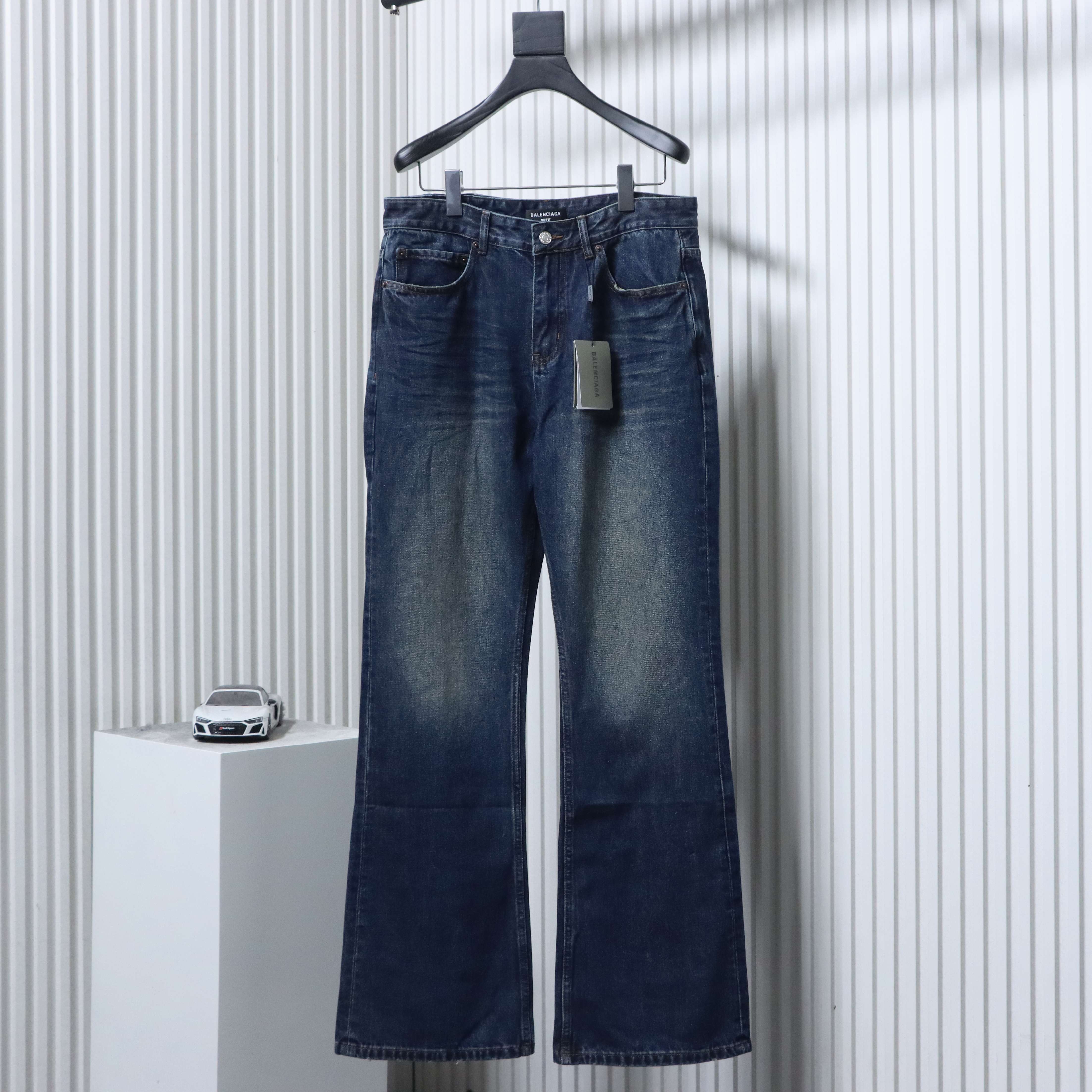 EM Sneakers Balenciaga SS25 Vintage Washed Blue Micro-Flare Jean