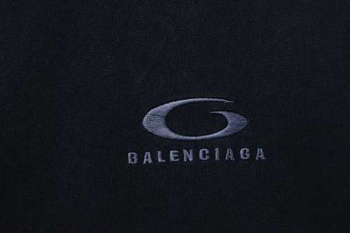 EM Sneakers Balenciaga T-Shirt with Ring-Loop Embroidery and Distressed Mini-Logo Black