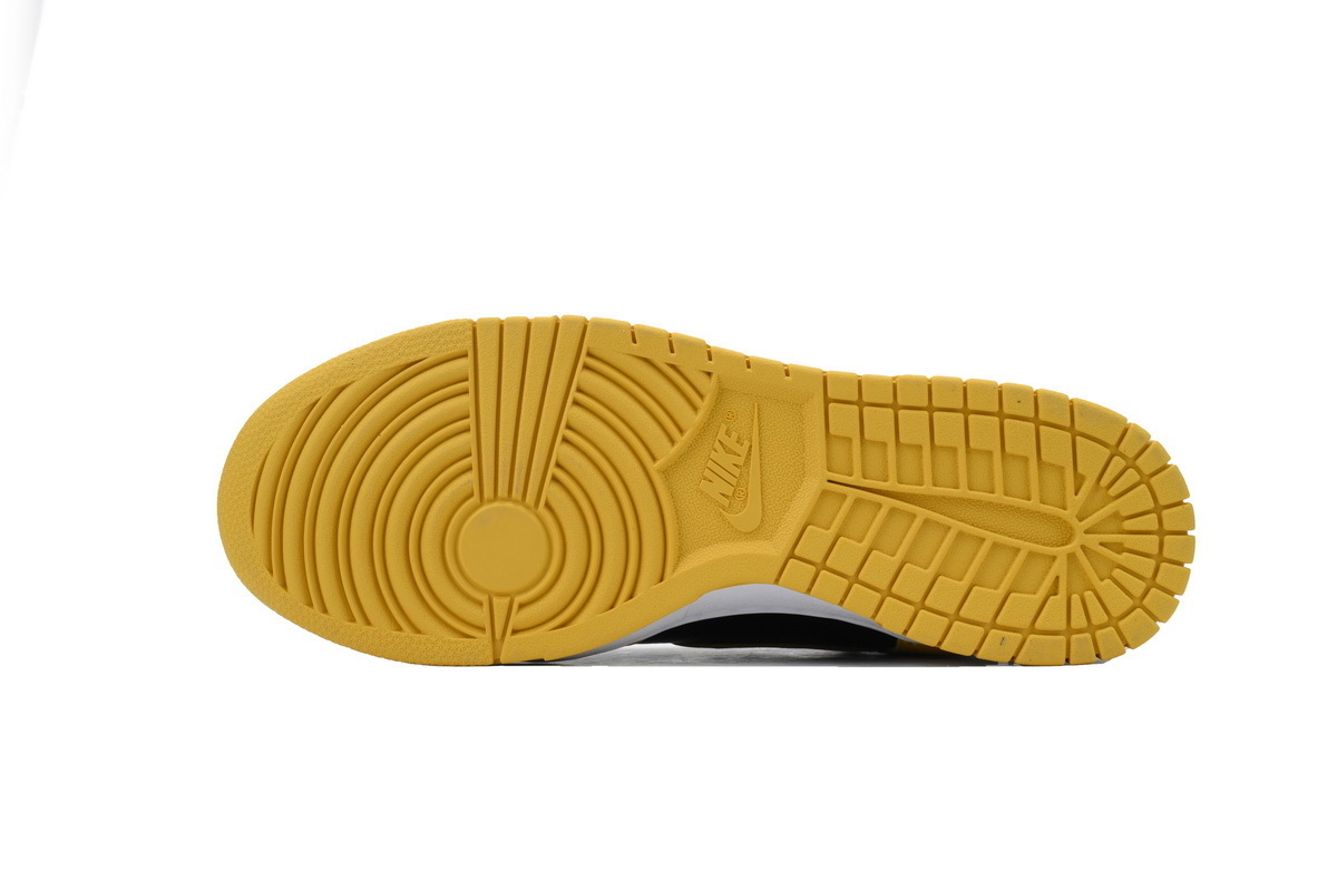 EM Sneakers Nike SB Dunk High × Wu-Tang Premium