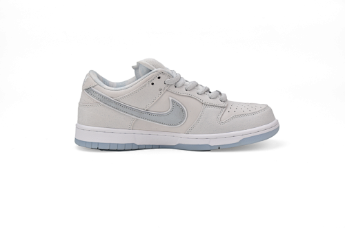 EM Sneakers Nike SB Dunk Low × CONCEPTS White Lobster