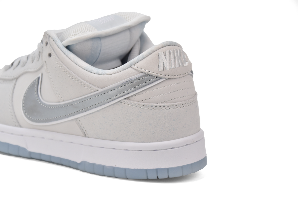 EM Sneakers Nike SB Dunk Low × CONCEPTS White Lobster