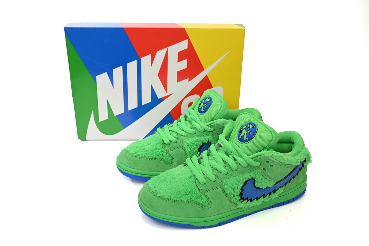 EM Sneakers Nike SB Dunk Low Grateful Dead Bears Green