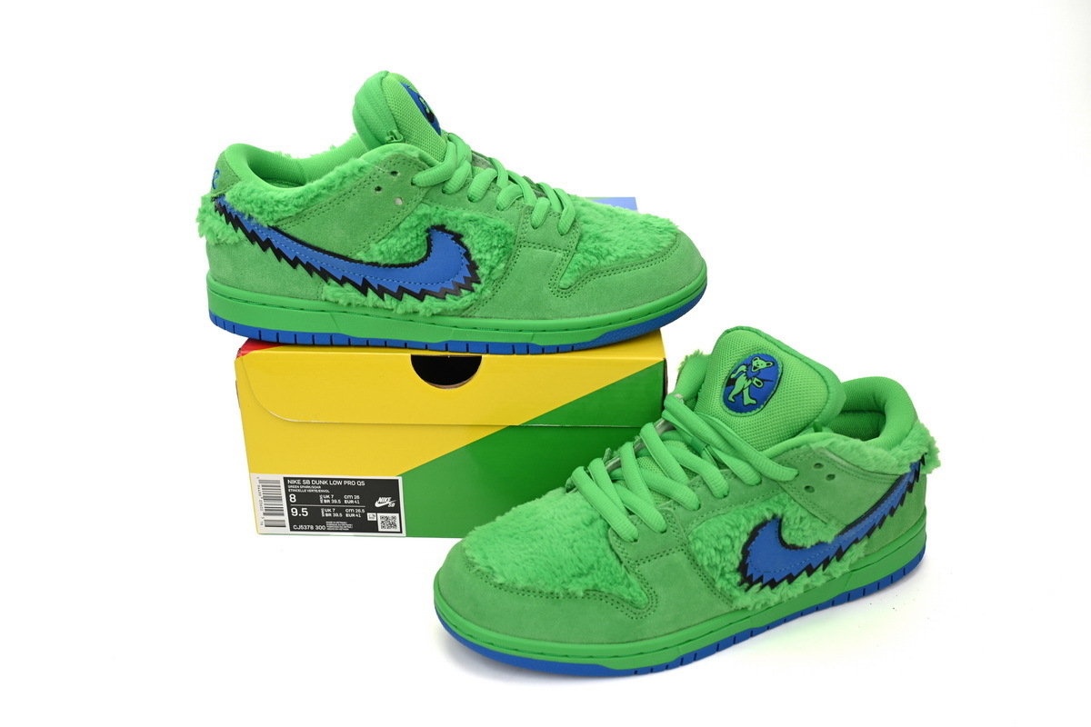 EM Sneakers Nike SB Dunk Low Grateful Dead Bears Green