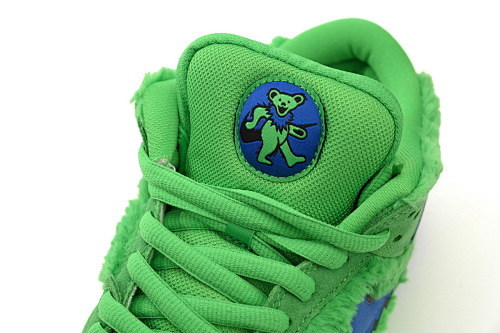 EM Sneakers Nike SB Dunk Low Grateful Dead Bears Green