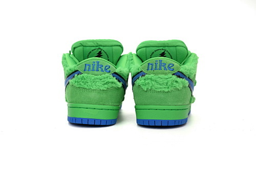 EM Sneakers Nike SB Dunk Low Grateful Dead Bears Green