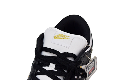 EM Sneakers Nike SB Dunk Low Supreme Stars Black