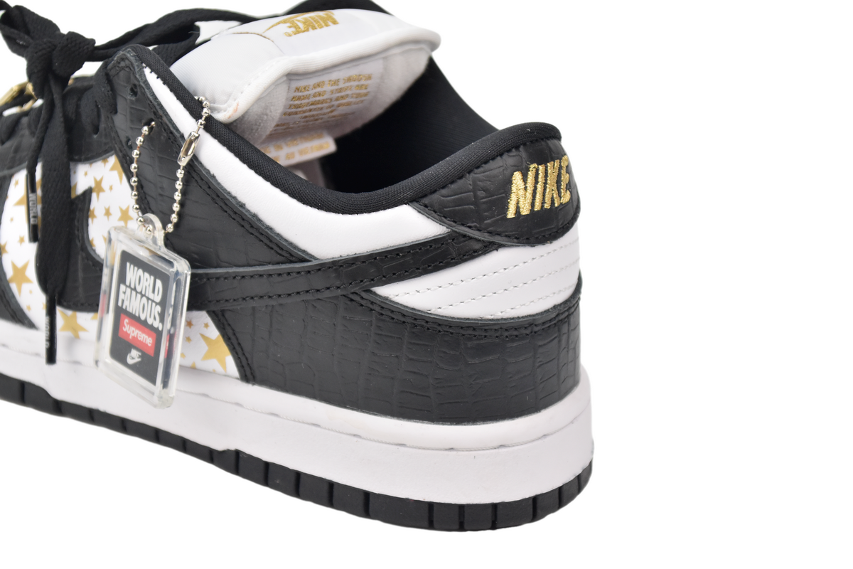 EM Sneakers Nike SB Dunk Low Supreme Stars Black