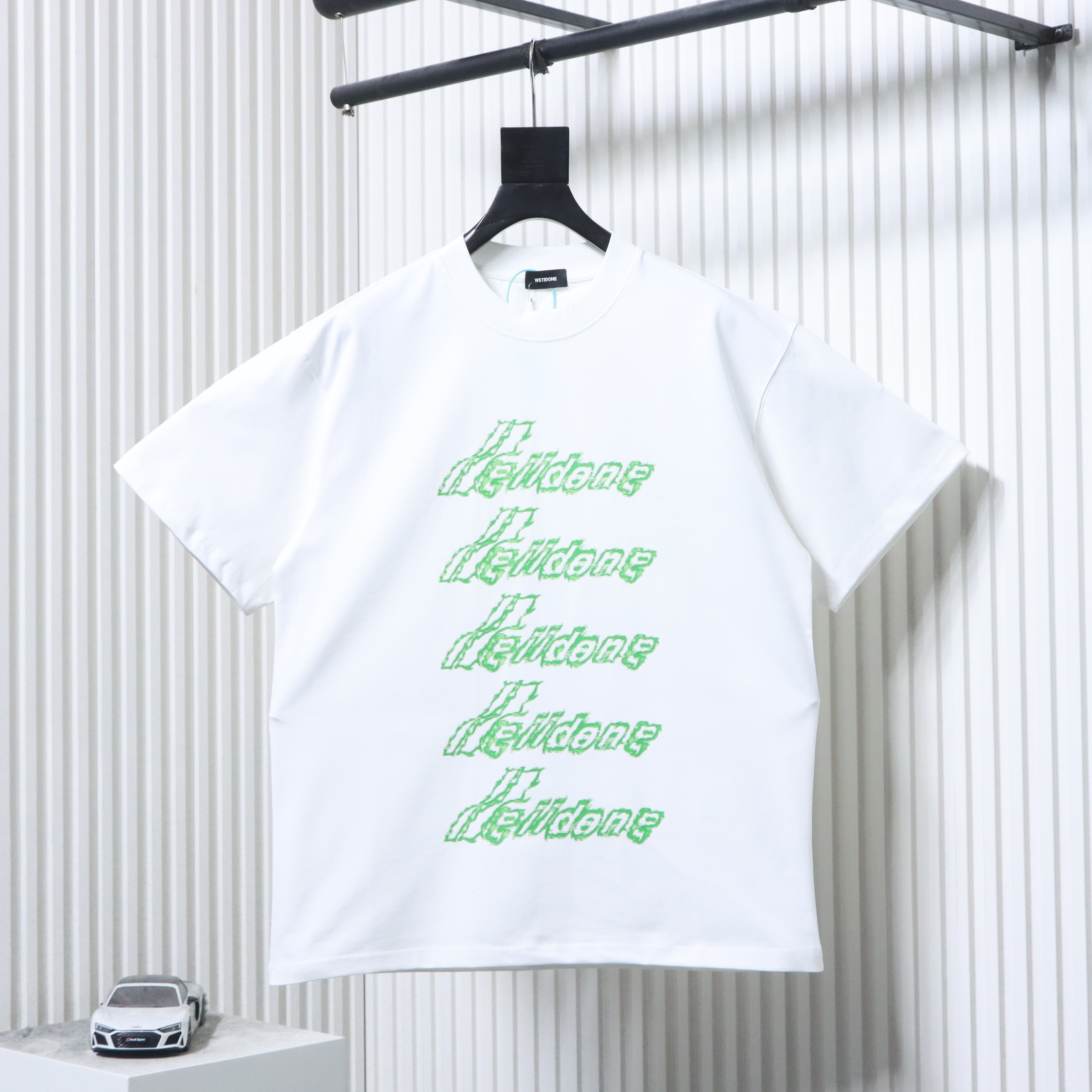 EM Sneakers WE11DONE 26SS Liquid Fluorescent Logo Barrage T-Shirt White