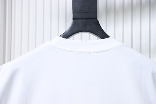 EM Sneakers WE11DONE Colorful Hand-Painted Graffiti Print T-Shirt White