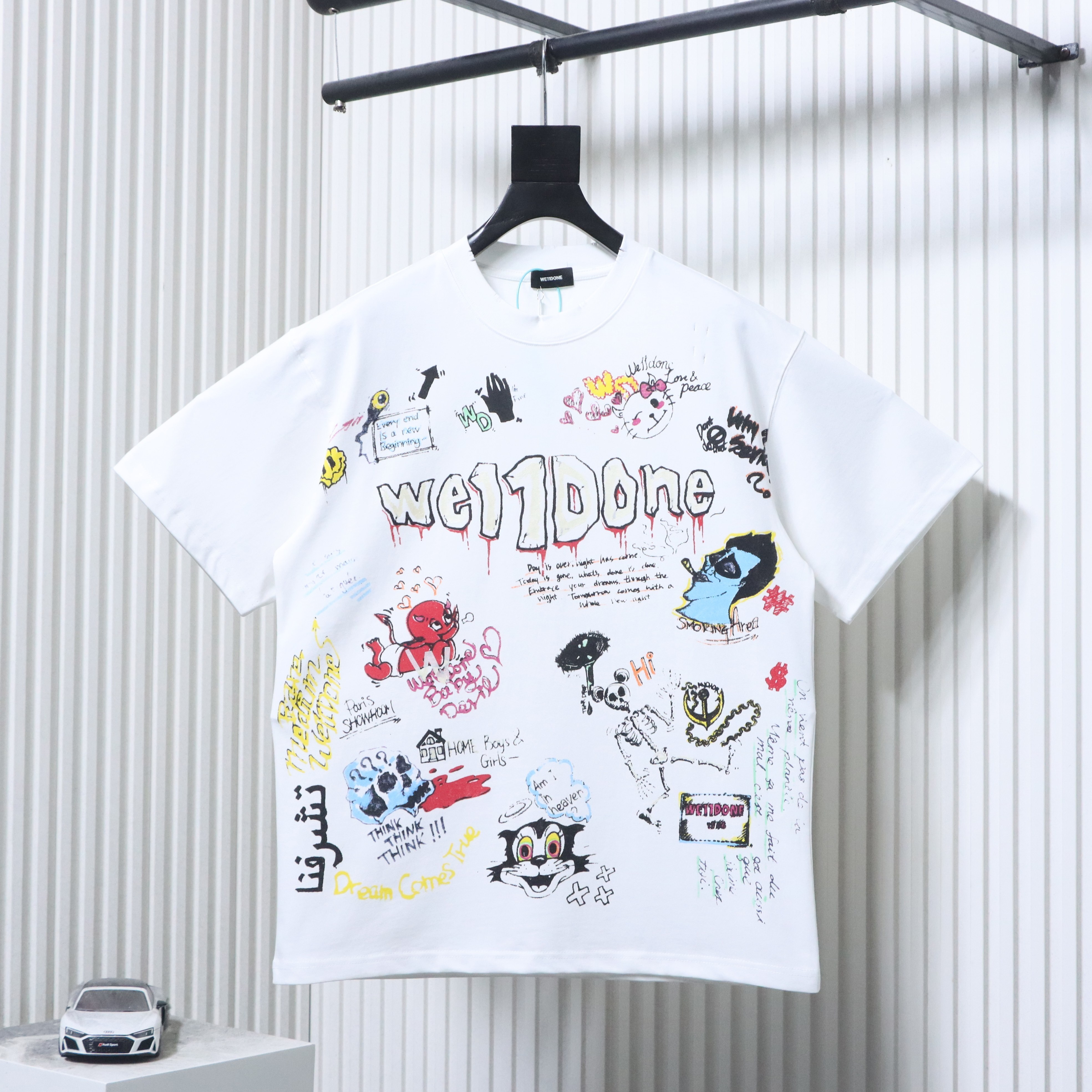 EM Sneakers WE11DONE Colorful Hand-Painted Graffiti Print T-Shirt White