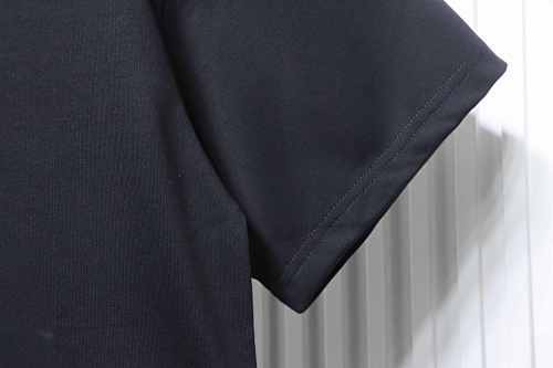 EM Sneakers WE11DONE Minimalist Letter-Print T-Shirt Black