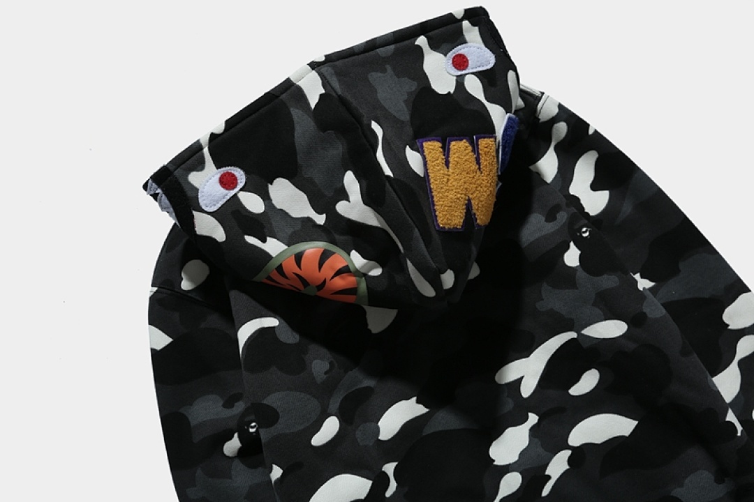 EM Sneakers BAPE City Camo Shark Wide Full Zip Hoodie Black