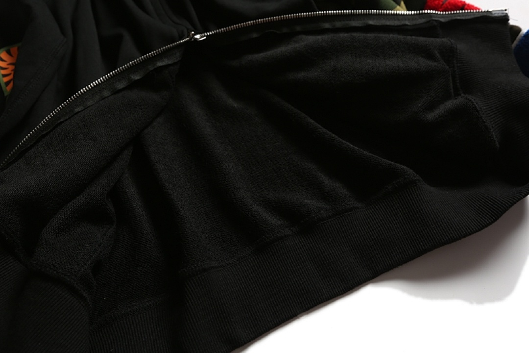 EM Sneakers BAPE Green Camouflage Half Sleeves Full Zip Hoodie