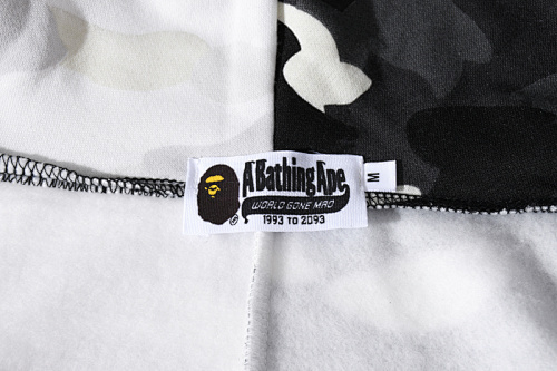 EM Sneakers BAPE Shark Head Black & White Glow-in-the-Dark Color-block Hoodie