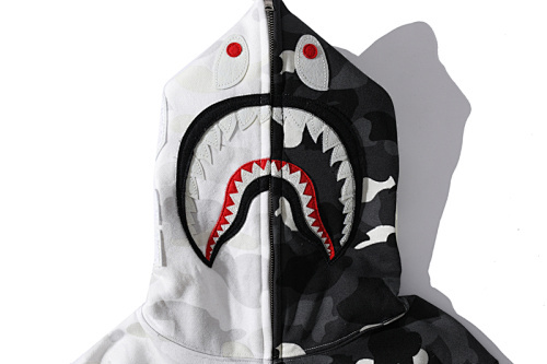 EM Sneakers BAPE Shark Head Black & White Glow-in-the-Dark Color-block Hoodie