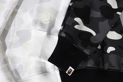 EM Sneakers BAPE Shark Head Black & White Glow-in-the-Dark Color-block Hoodie