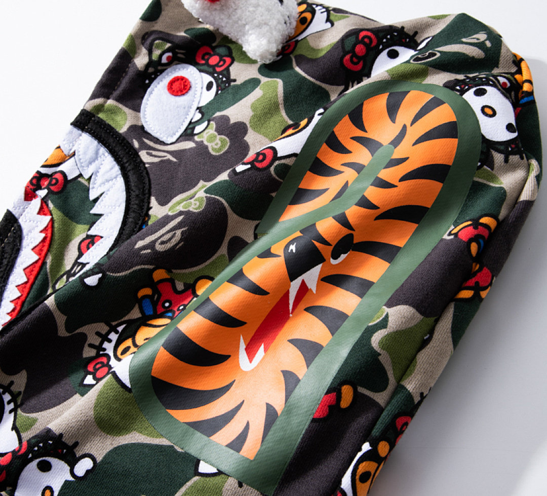 EM Sneakers BAPE x Hello Kitty Green Hoodie 