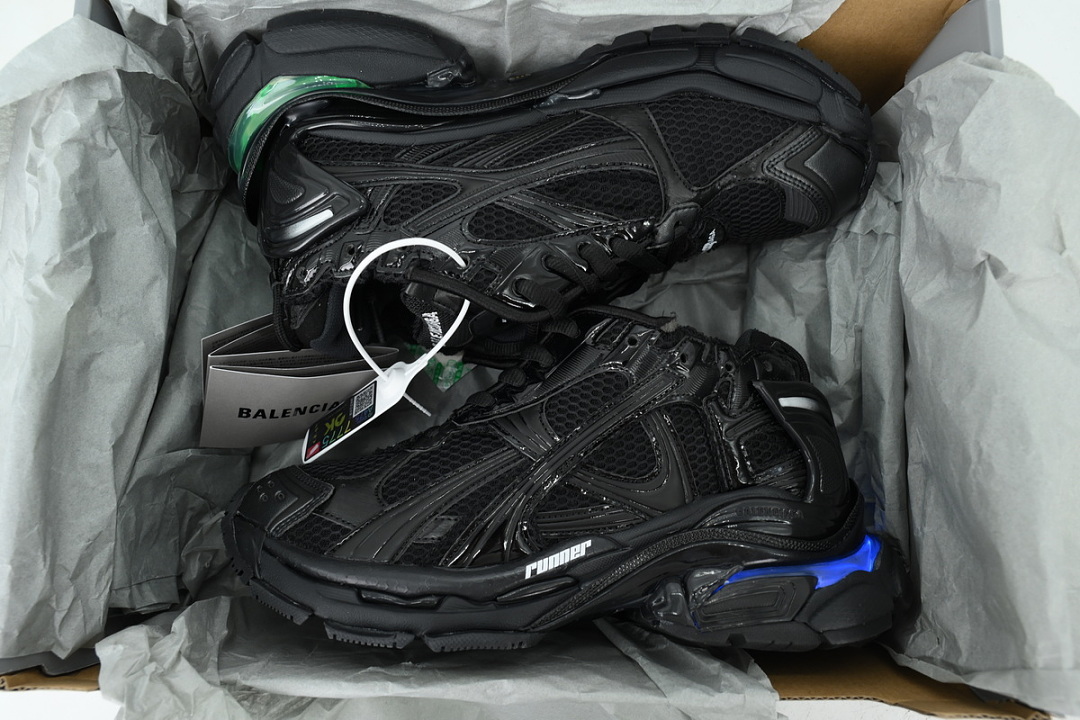EM Sneakers Balenciaga Runner LED Sneaker in Black