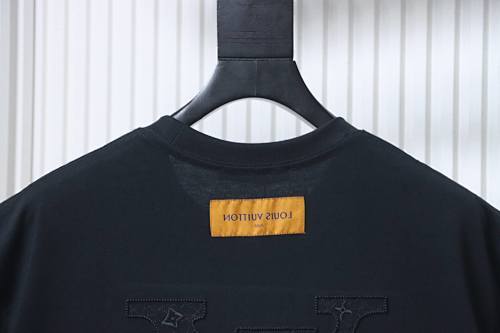 EM Sneakers Louis Vuitton 25ss Logo 3D Embroidered T-shirt Black