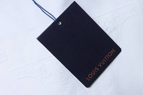 EM Sneakers Louis Vuitton 25ss Logo 3D Embroidered T-shirt White