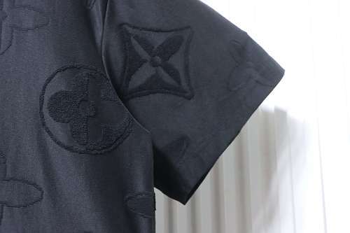 EM Sneakers Louis Vuitton 26SS All-over Monogram Jacquard T-shirt Black