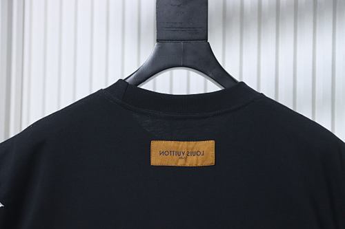 EM Sneakers Louis Vuitton Airplane Embroidered Logo T-shirt Black