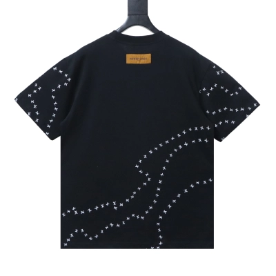 EM Sneakers Louis Vuitton Airplane Embroidered Logo T-shirt Black 02