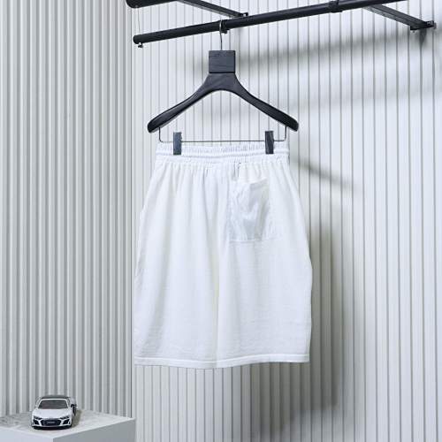 EM Sneakers Louis Vuitton All-over Monogram Logo White Knit Pocket Shorts