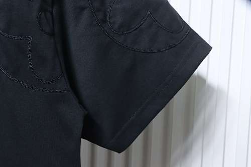 EM Sneakers Louis Vuitton Embroidered Tricolor Logo T-shirt Black