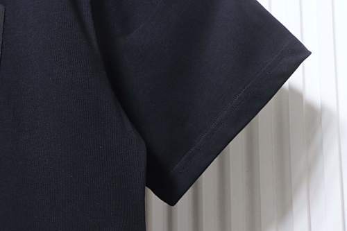 EM Sneakers Louis Vuitton Monogram Faux Pocket Print T-shirt Black