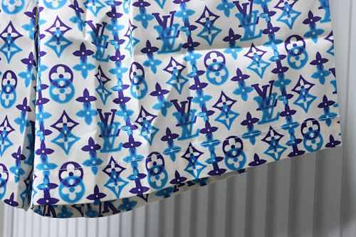 EM Sneakers Louis Vuitton Monogram Printed Silk Shorts