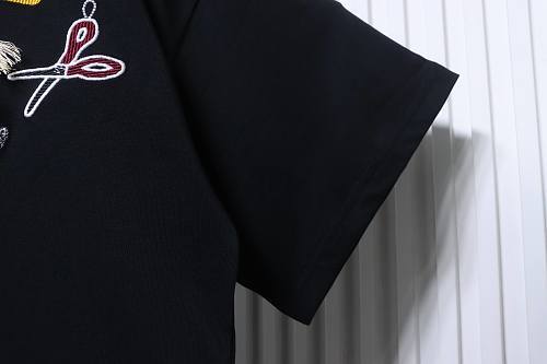 EM Sneakers Louis Vuitton Tool Pendant Print T-shirt Black