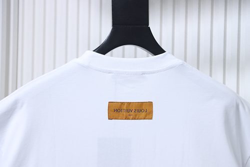 EM Sneakers Louis Vuitton Tool Pendant Print T-shirt White