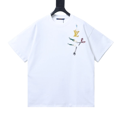 EM Sneakers Louis Vuitton Tool Pendant Print T-shirt White 01