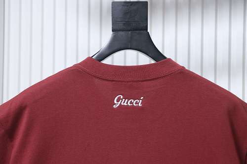 EM Sneakers Gucci Minimalist Letter Print Embroidered Logo T-shirt Burgundy