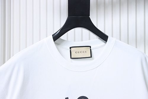 EM Sneakers Gucci 24Ss Cable Knit Logo Print T-Shirt White