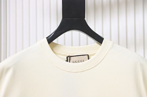 EM Sneakers Gucci × Hello Kitty Cartoon Banana Print T-shirt