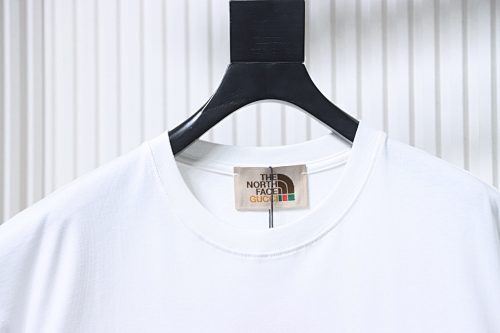 EM Sneakers Gucci & The North Face 21ss Collaboration Printed Logo T-Shirt White