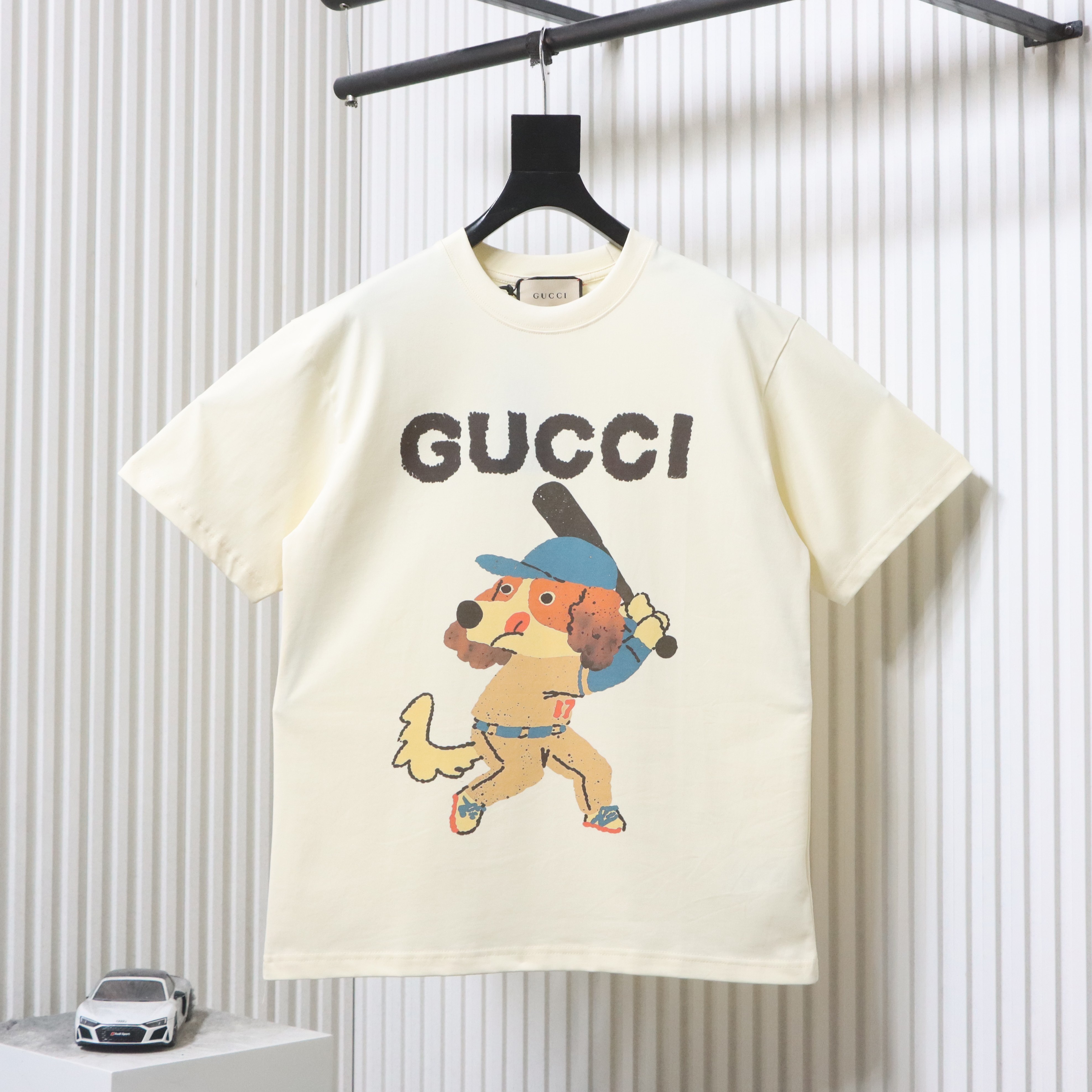 EM Sneakers Gucci Cartoon Baseball Dog Print T-Shirt Apricot